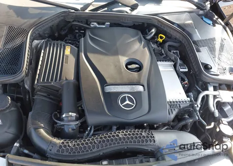 2018 Mercedes-Benz C 300 4Matic z USA, uszkodzony, nr VIN WDDWF4KBXJR311890